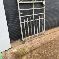 gate