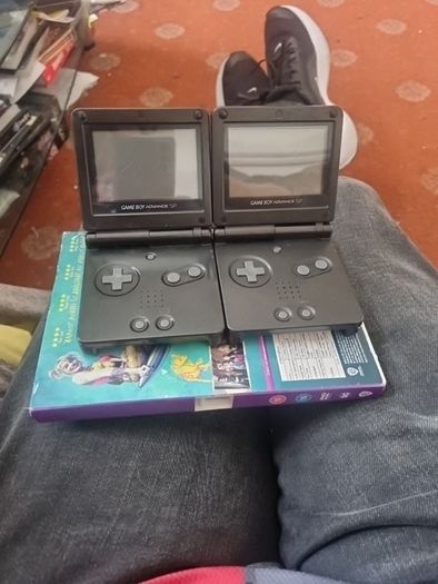 gameboy advance 2 together in perfect working order