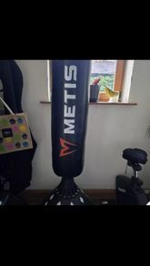 Large 6 Foot Large Free Standing Punchbag Only Used Few Times - Collect / deliver