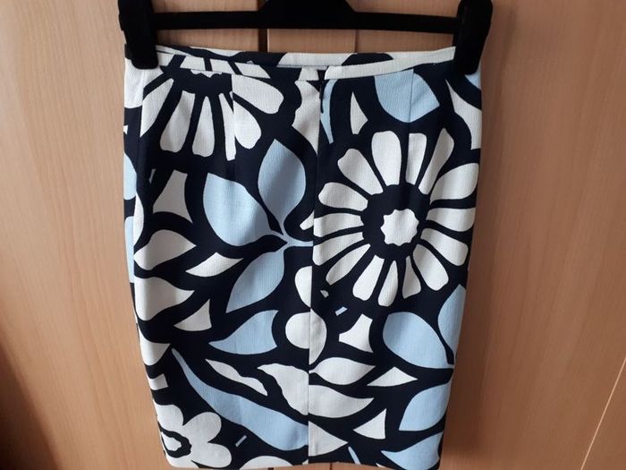 Hobbs - Cotton Skirt - UK 8 - Blue Multi - BNWT RRP 105