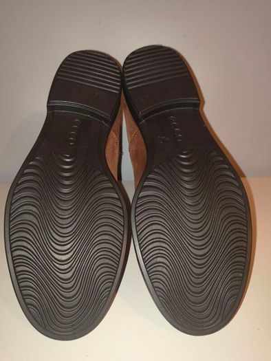 Brand New Ecco Brown Suede Womens Ankle Boots