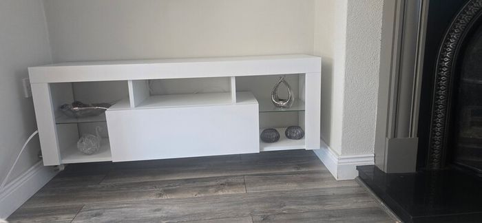 tv unit