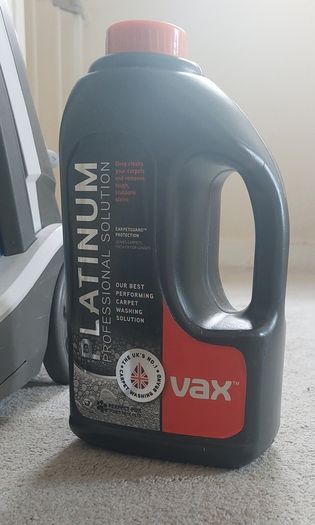 VAX Compact Power Carpet Washer + 750 ml Platinum Solution