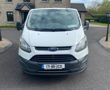 2017 ford transit custom
