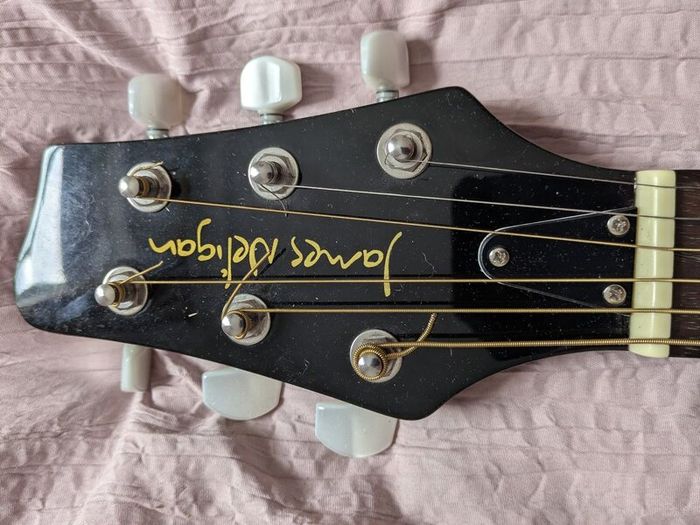 Guitar
