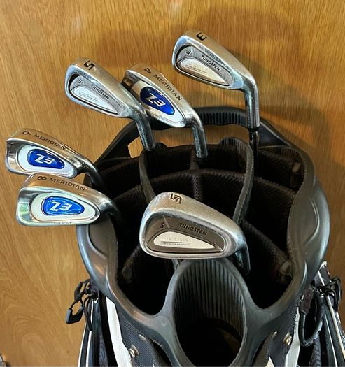 Golf starter half set and bag