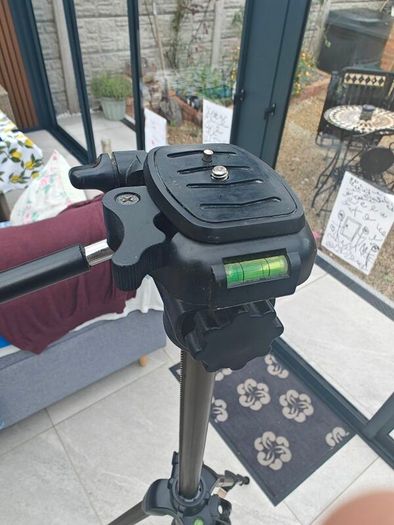 Tevion 5ft Tripod