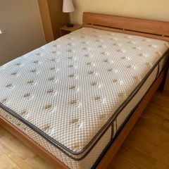 King bed only, no mattress
