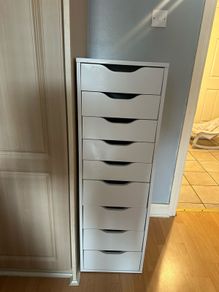makeup/ storage drawers