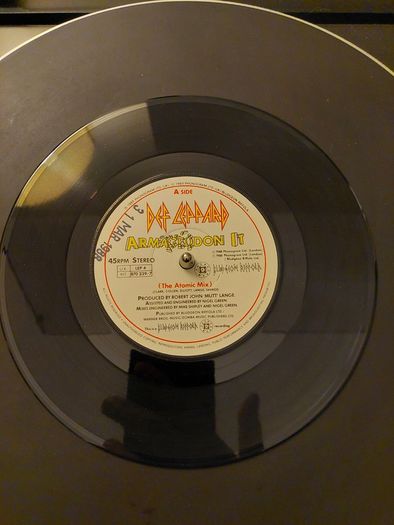 Def Leppard - Armageddon It  - 7" vinyl