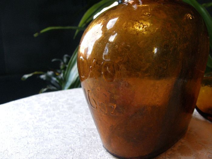 Set of 3 Antique Amber Glass Bottles - OXO 16oz & Bovril 2oz & 1/2oz. c.1900-1930. Excellent Antique Condition