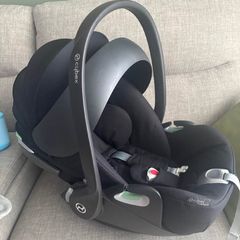 Cybex infant seat