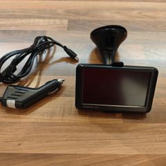 Garmin 255W sat nav - 2025 Ireland / UK map