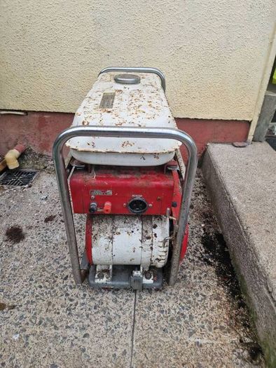 Hinda E1500 generator no spark