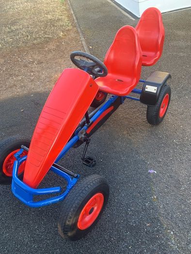 Berg go kart and trailer