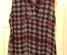 Dkny sleeveless black with grid design top