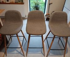 3 Bar stools