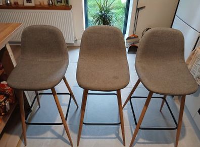 3 Bar stools