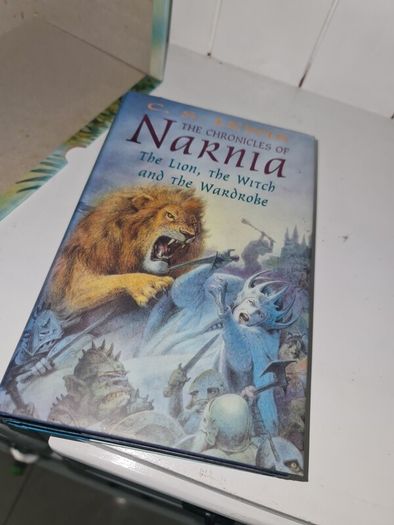 The Chronicles Of Narnia Complete collection