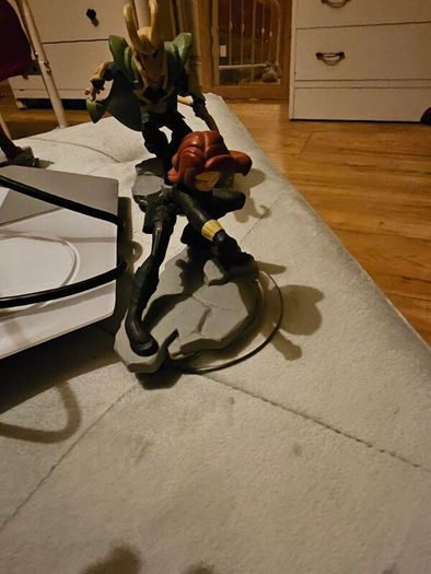 Disney Infinity Marvel 2.0 With 5 Figurines