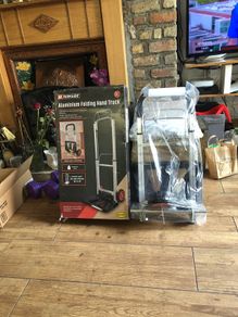 Alum folding hand truck