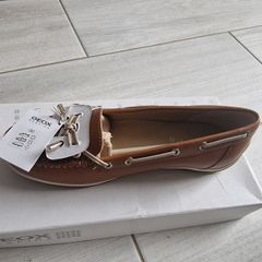 New GEOX Tan leather loafers