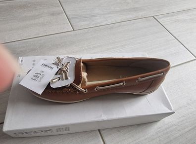 New GEOX Tan leather loafers