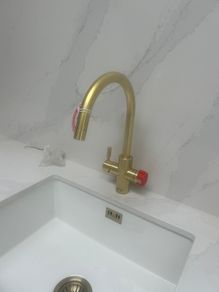 Qettle Signature 4-in-1 Hot Tap