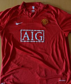 Manchester United 2007-9 home jersey