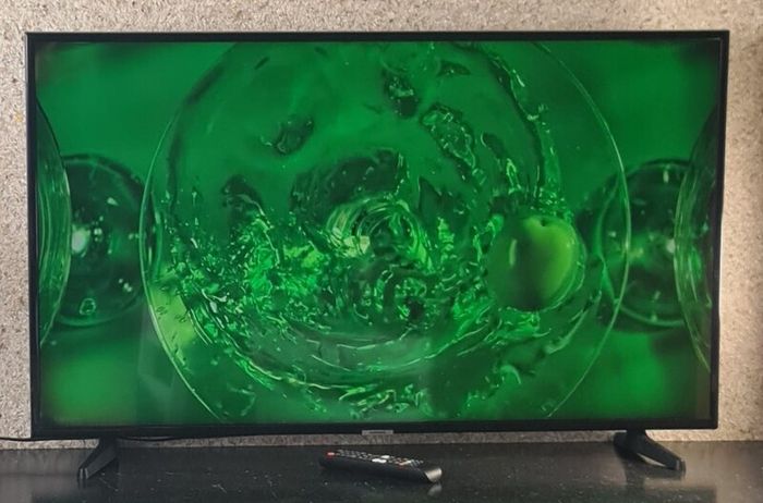 Samsung 43 4K UHD Smart TV  Like New, Perfect Working Order