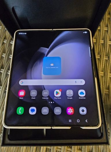 Samsung Z Fold 5