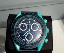 Swatch Moonswatch Mission to Earth Polar Lights