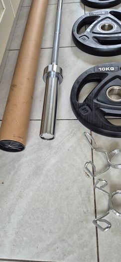 brand new olympic tri grip weight lifting set A