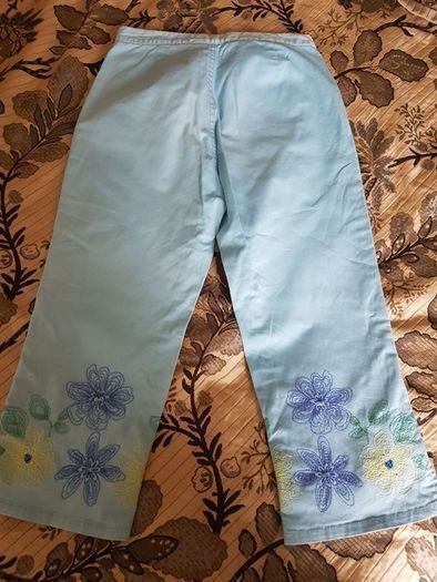 Beautiful Sky Blue Gap Capri Trousers Age 10- 12