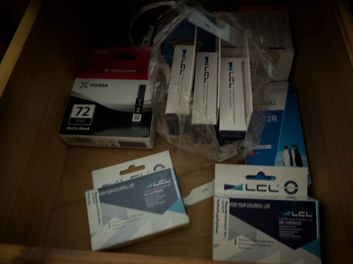 Canon PIXMA PRO-10S A3+ Professional Pigment Photo Printer + Inks + Large Paper Bundle