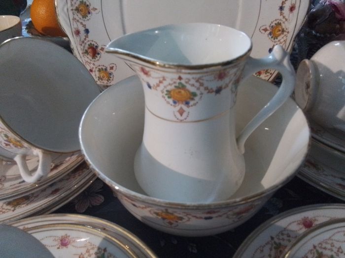 Rare Salisbury Bradley Teaset