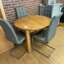 table + 4 chairs Image 2