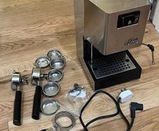 Gaggia Classic 2006 Made in Italy (pre-2015) - 9 bar, Full Setup, 3 Portafilters, Huge Bundle