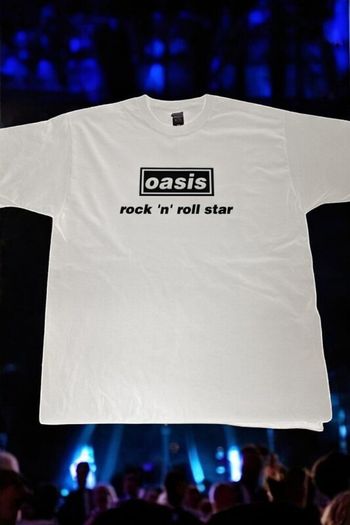 Oasis rock n roll star Tshirt Multiple sizes available SMALL-XXXL