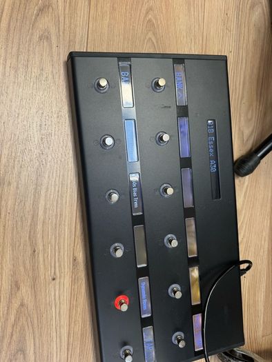 Line 6 Helix Rack and Floor Controller