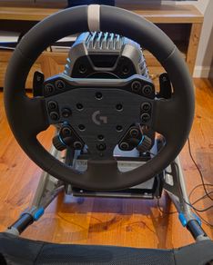 Playseat Trophy - Logitech G Edition (comes with everything)