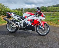 yamaha r1 4xv