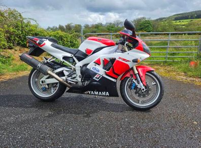 yamaha r1 4xv