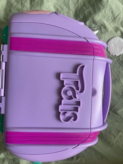 Trolls Rhonda bus and selection of figures