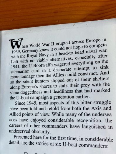 War book:'Silent Hunters.German U-Boat Commanders Of World War ll'