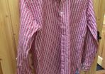 Red/pink shirt