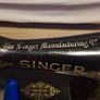 Singer sewing machine Image 8