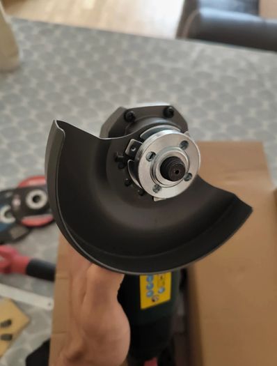 Angle grinder