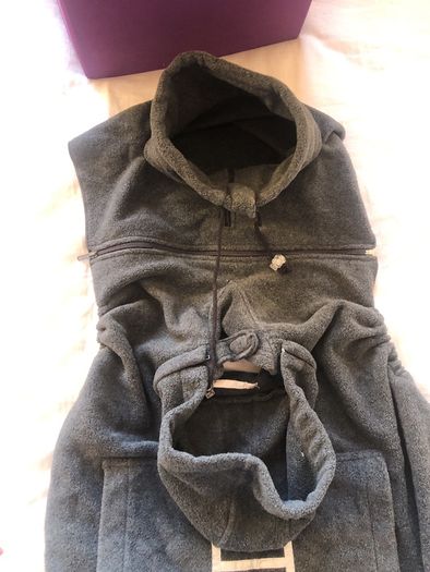 hoppediz baby wearing blanket
