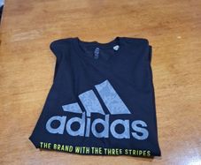 Addidas tee shirt sizeM